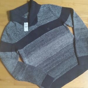 NWT Express Men's Chunky Navy Blue White Striped V-neck Sweater with Collar Med.